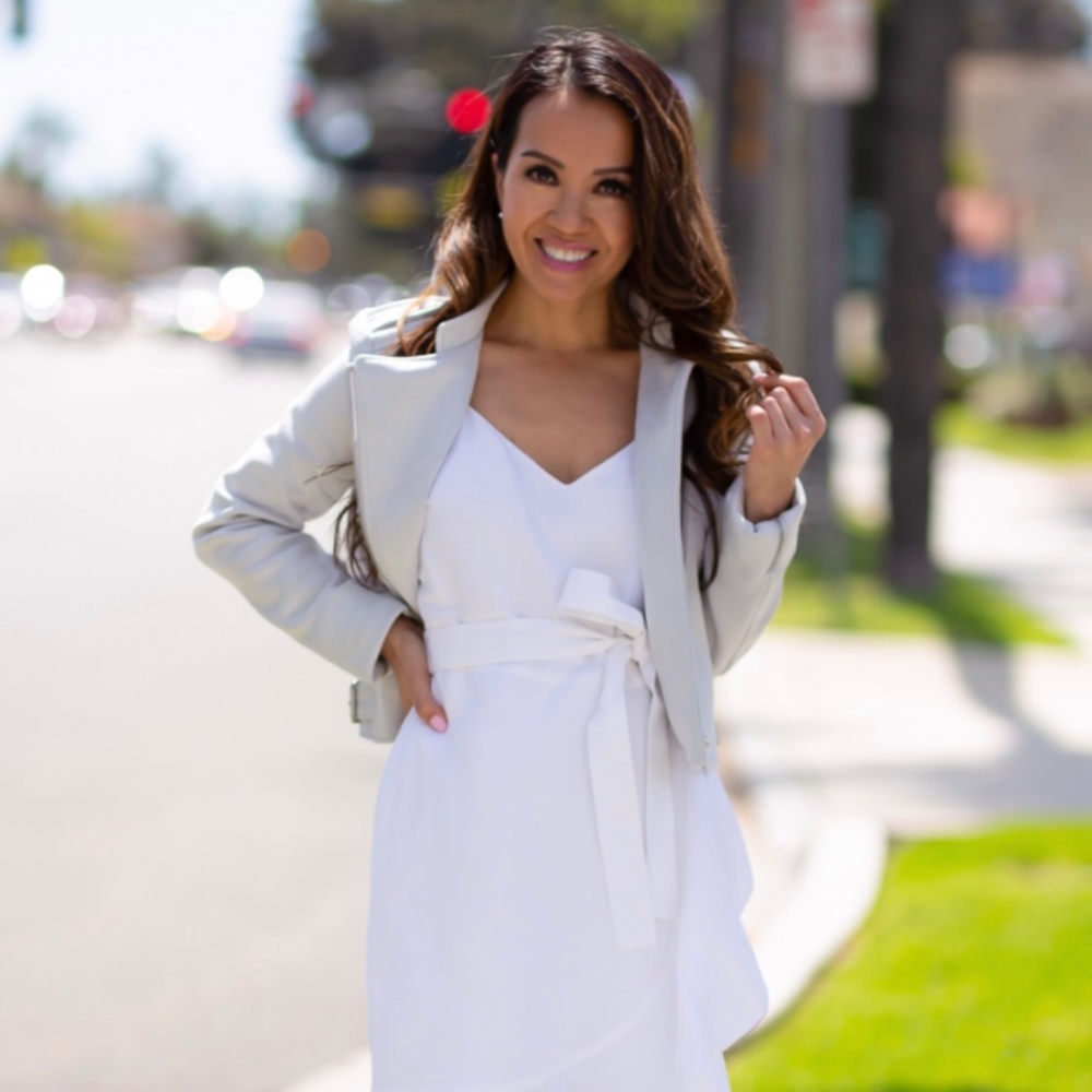 Banana Republic white linen dress - Picture 3 of 4